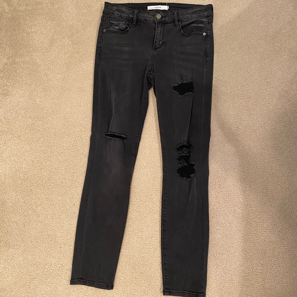 super cute ripped black jeans
